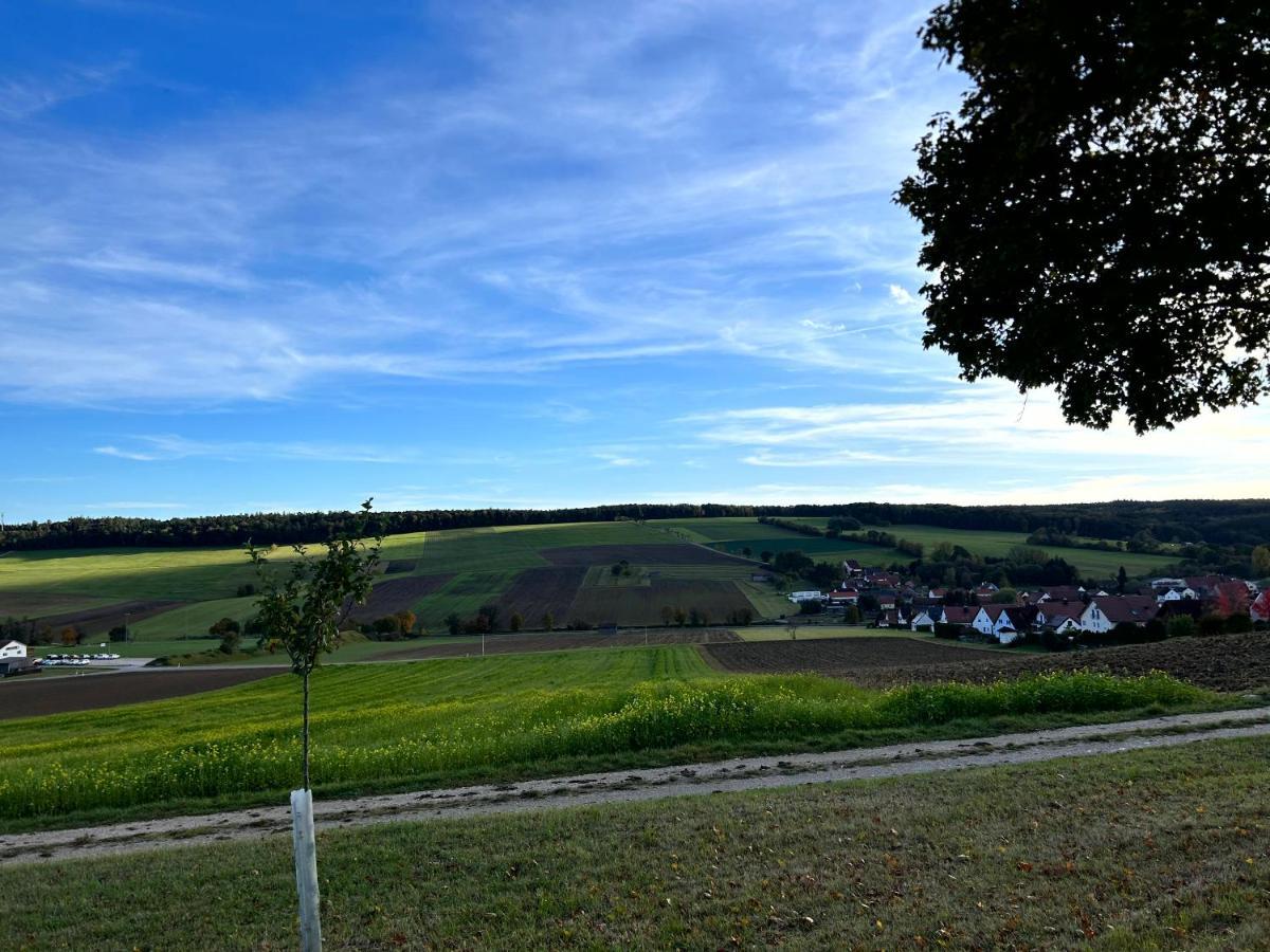 Ferienwohnung Im Usseltal - Zirben Spa - Monheimer Alb - Altmuehltal - Familie Geyer Daiting Monheim  Eksteriør bilde