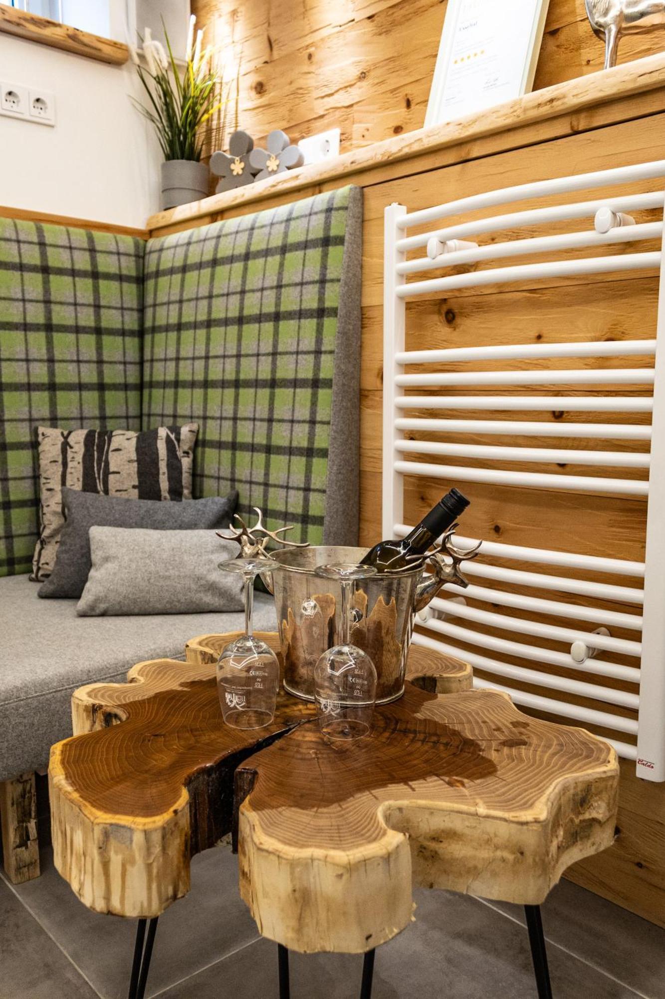Ferienwohnung Im Usseltal - Zirben Spa - Monheimer Alb - Altmuehltal - Familie Geyer Daiting Monheim  Eksteriør bilde
